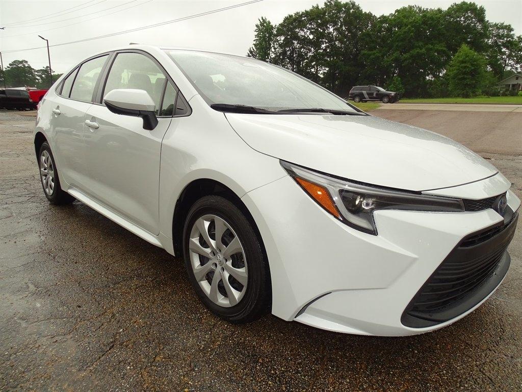 Toyota Corolla Hybrid LE 2024