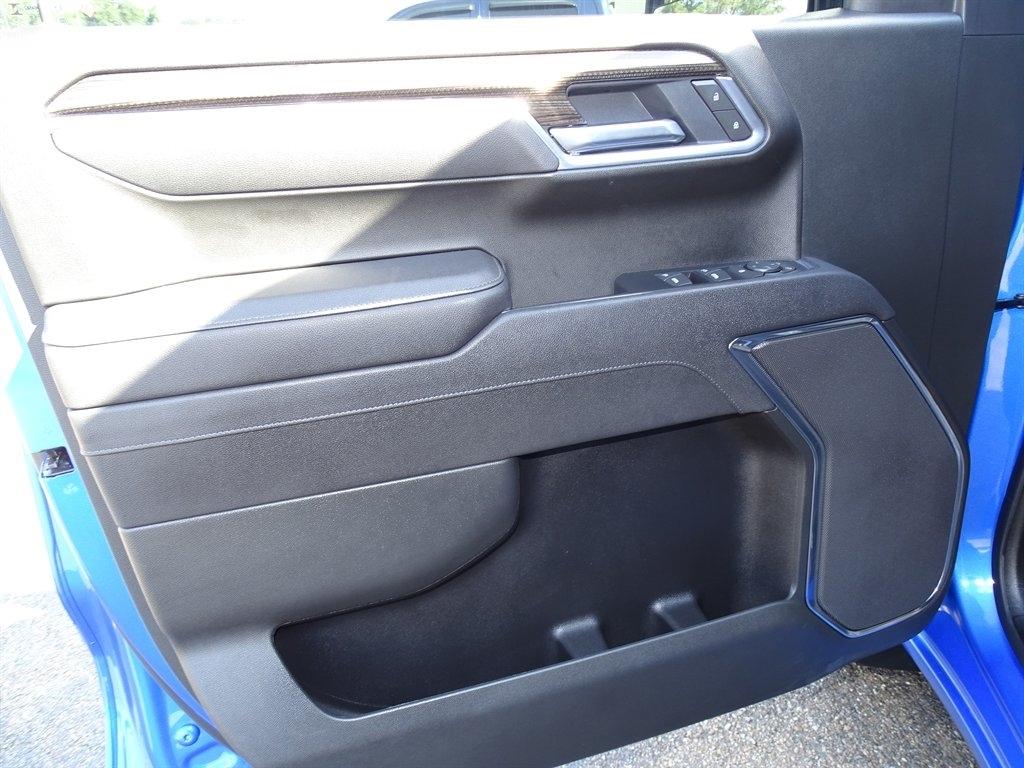 Chevrolet Silverado 1500 LT Crew Cab 4WD 2025