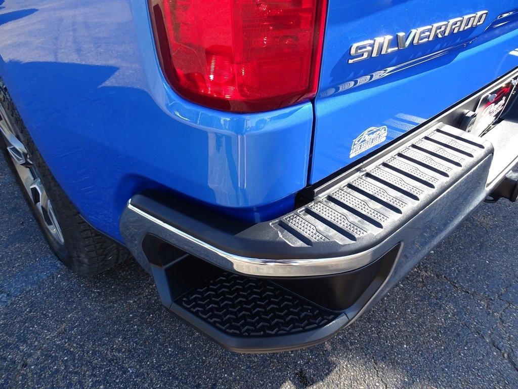 Chevrolet Silverado 1500 LT Crew Cab 4WD 2025