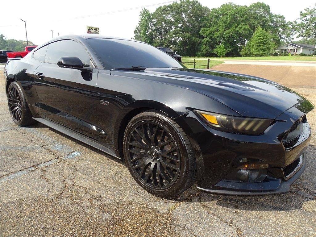Ford Mustang GT Coupe 2017