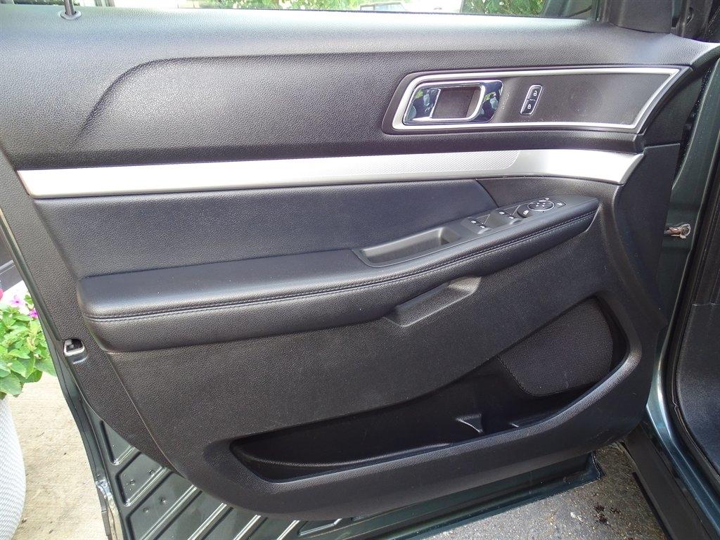 Ford Explorer XLT 4WD 2016