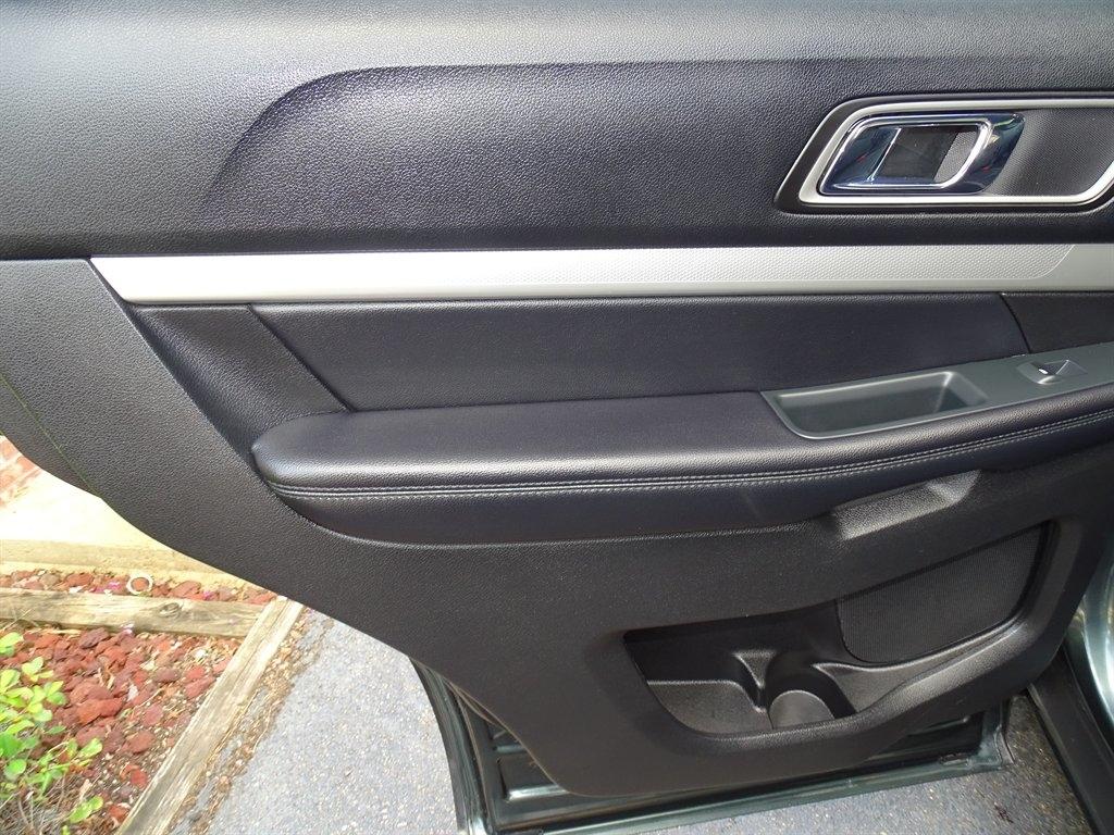 Ford Explorer XLT 4WD 2016