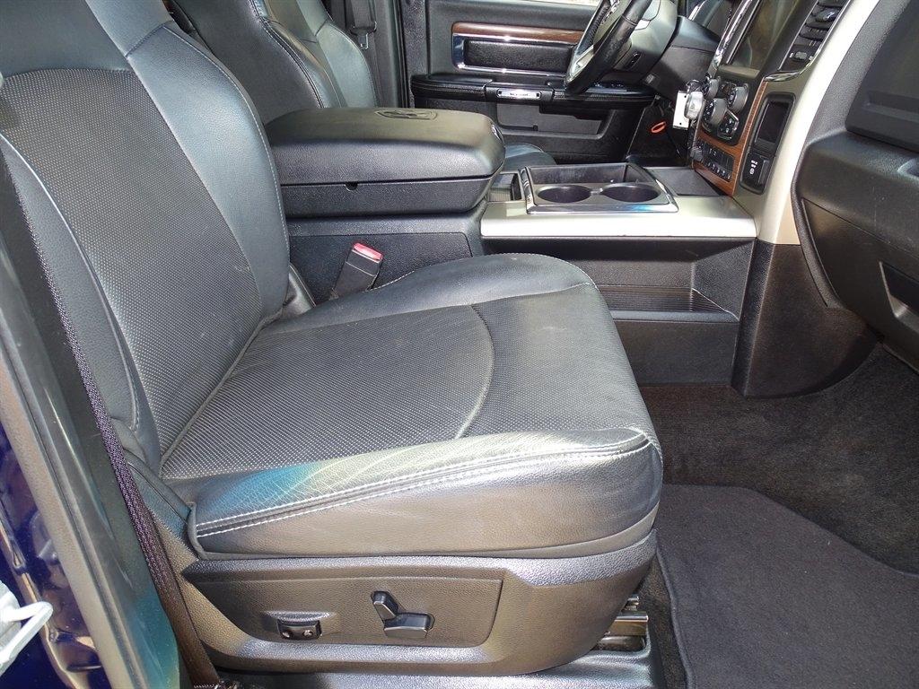 RAM 1500 Laramie Crew Cab SWB 4WD 2013