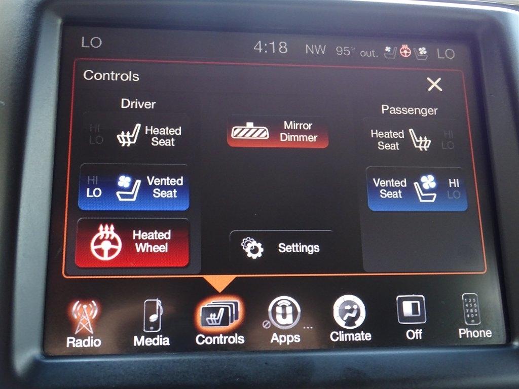 RAM 1500 Laramie Crew Cab SWB 4WD 2013