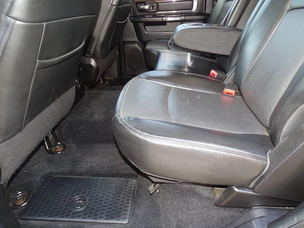 RAM 1500 Laramie Crew Cab SWB 4WD 2013