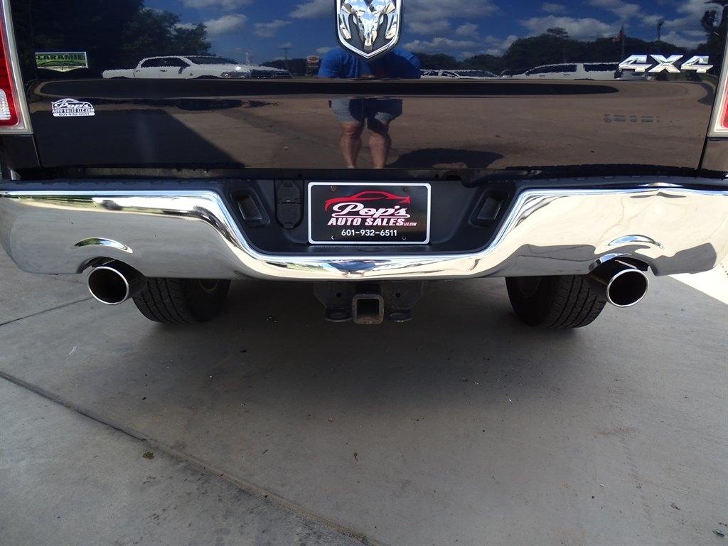 RAM 1500 Laramie Crew Cab SWB 4WD 2013