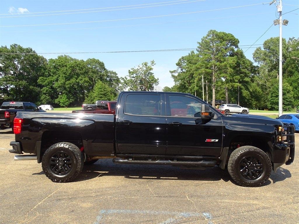 Chevrolet Silverado 2500HD LTZ Crew Cab 4WD 2018
