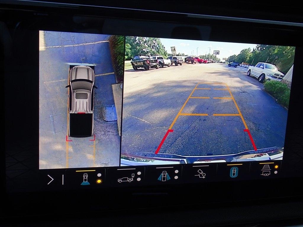 GMC Sierra 1500 AT4 Crew Cab 4WD 2023