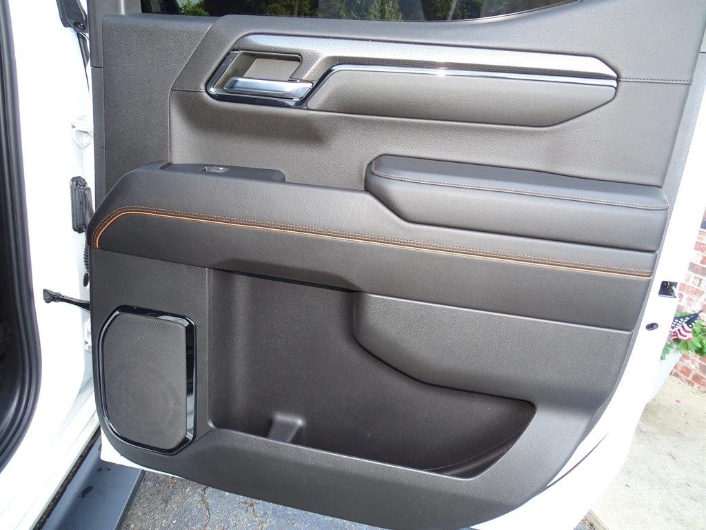 GMC Sierra 1500 AT4 Crew Cab 4WD 2023