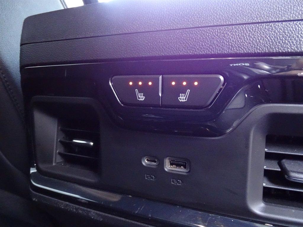 GMC Sierra 1500 AT4 Crew Cab 4WD 2023