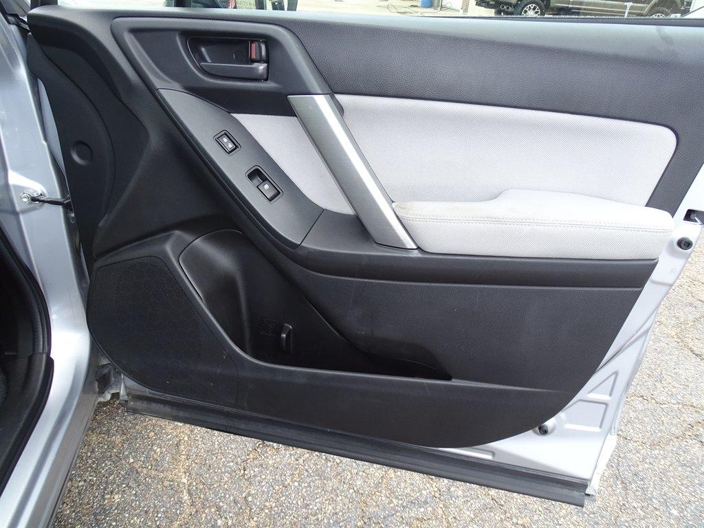Subaru Forester 2.5i 2014
