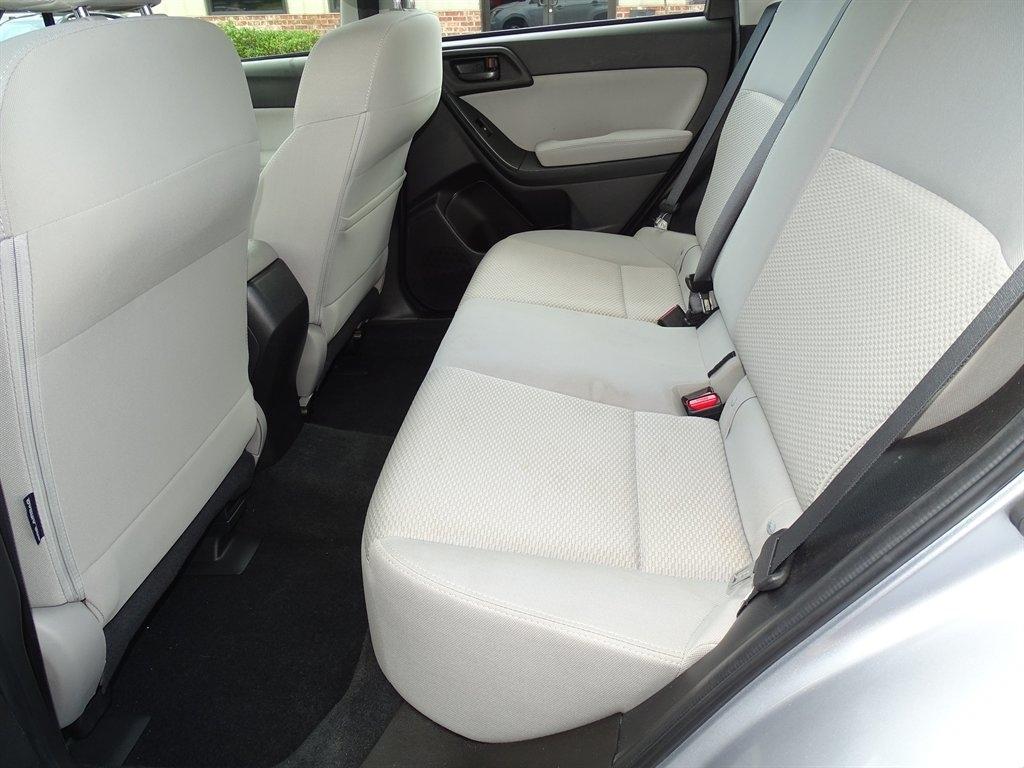 Subaru Forester 2.5i 2014
