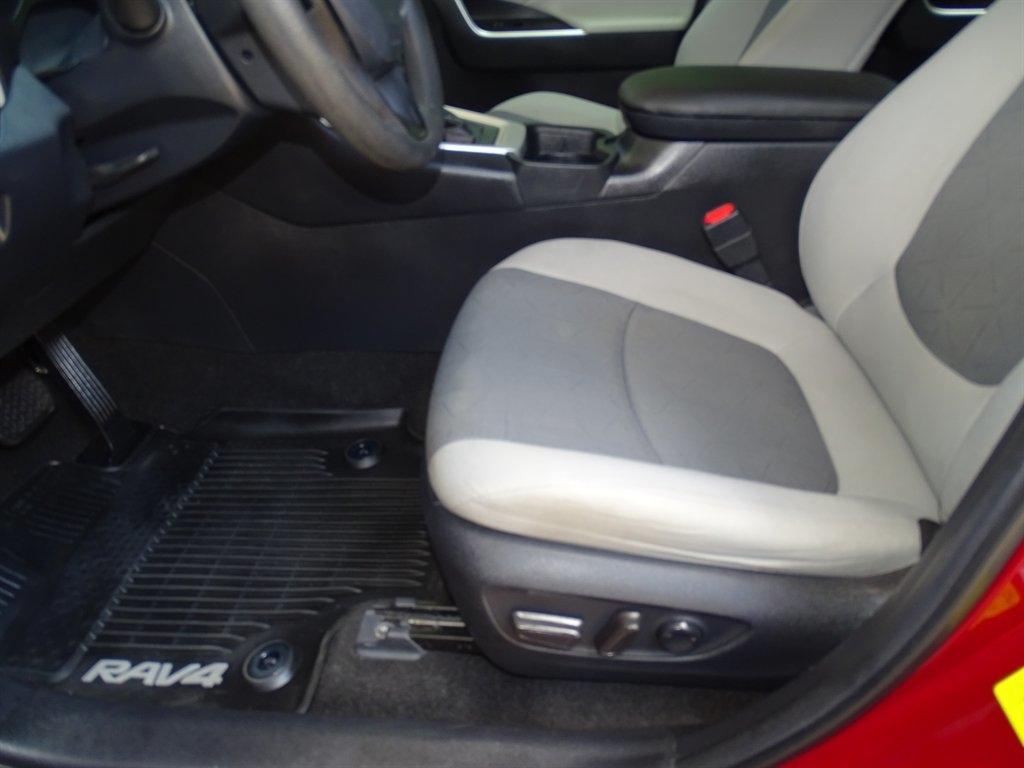 Toyota RAV4 XLE 2020