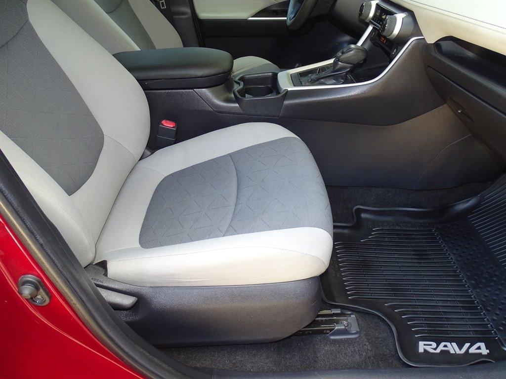 Toyota RAV4 XLE 2020