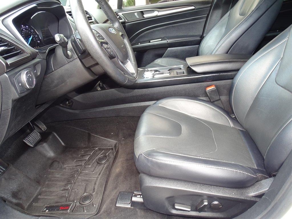 Ford Fusion Titanium AWD 2020