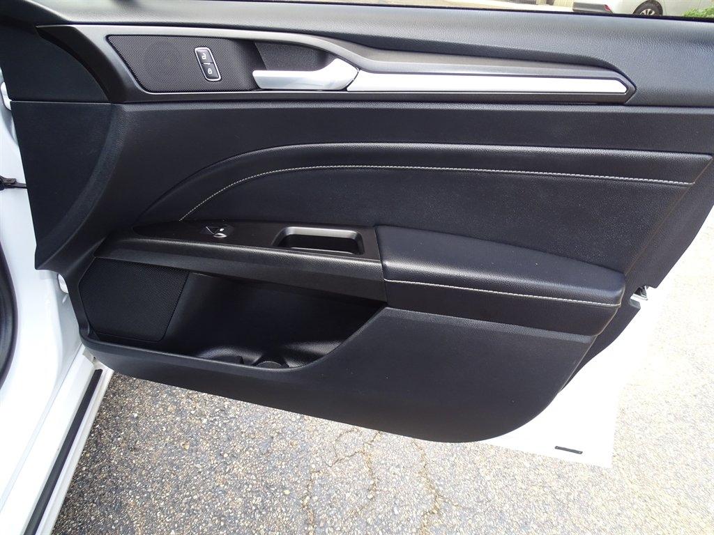 Ford Fusion Titanium AWD 2020