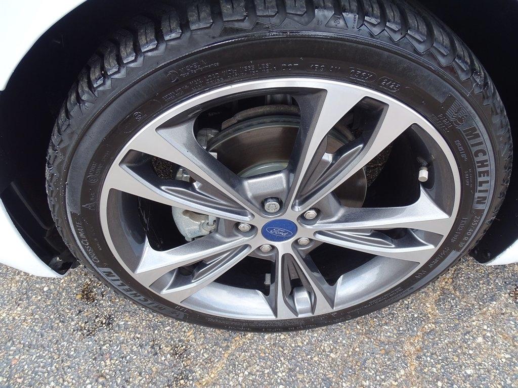 Ford Fusion Titanium AWD 2020