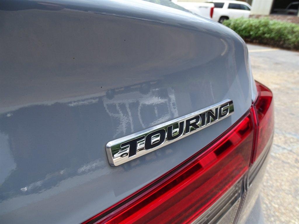 Honda Civic Touring Sedan CVT 2023