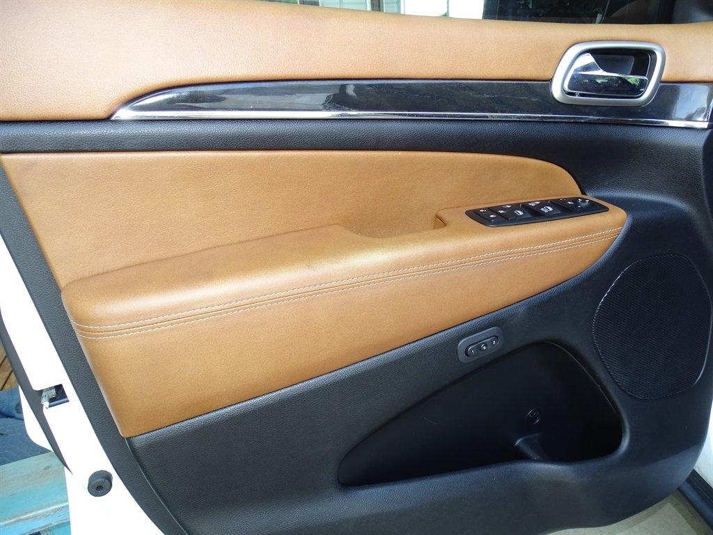 Jeep Grand Cherokee Overland 2WD 2013