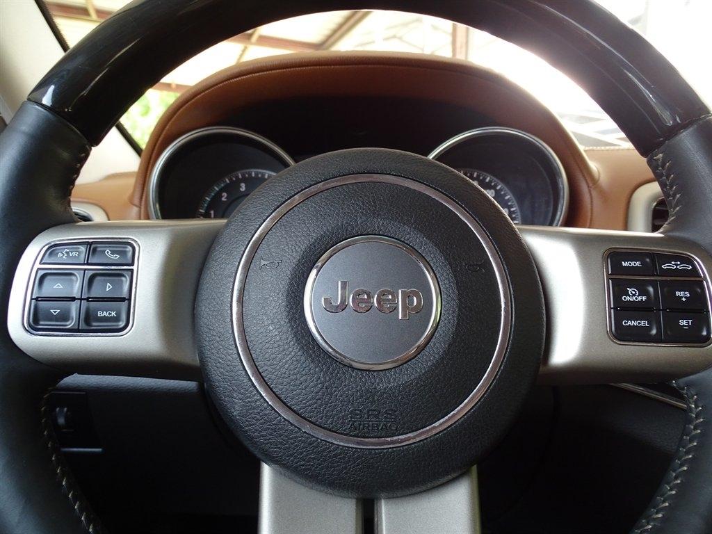 Jeep Grand Cherokee Overland 2WD 2013