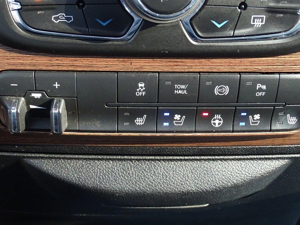 RAM 2500 Laramie Crew Cab SWB 4WD 2014