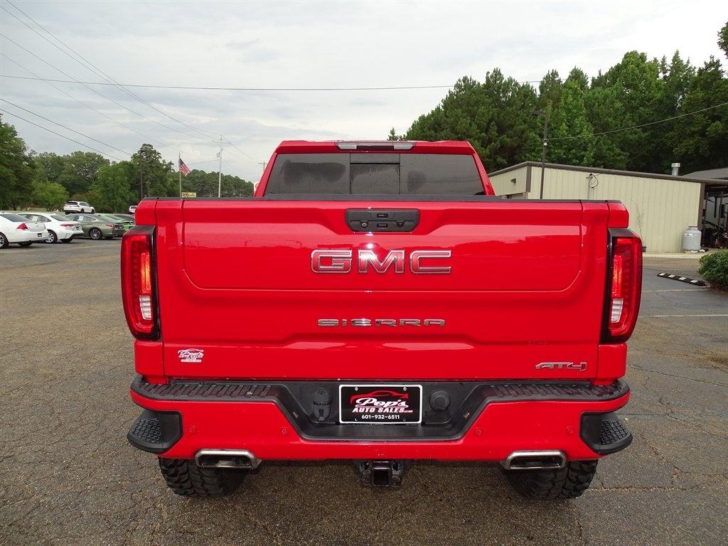 GMC Sierra 1500 AT4 Crew Cab Long Box 4WD 2021