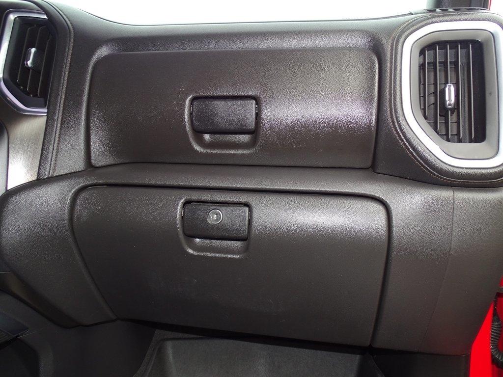 GMC Sierra 1500 AT4 Crew Cab Long Box 4WD 2021