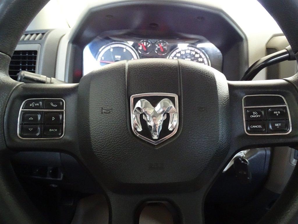 RAM 3500 ST Crew Cab SWB 4WD 2012
