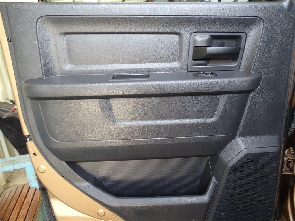 RAM 3500 ST Crew Cab SWB 4WD 2012