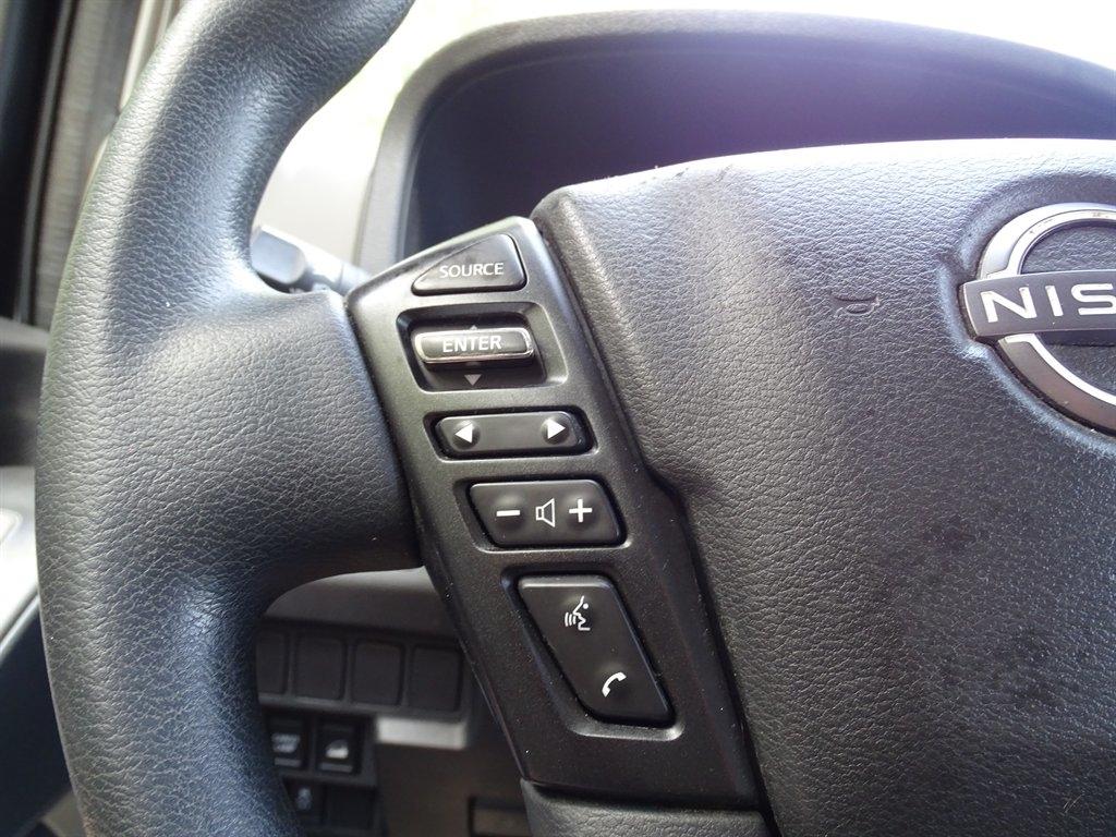 Nissan Frontier SV Crew Cab 4WD 2023