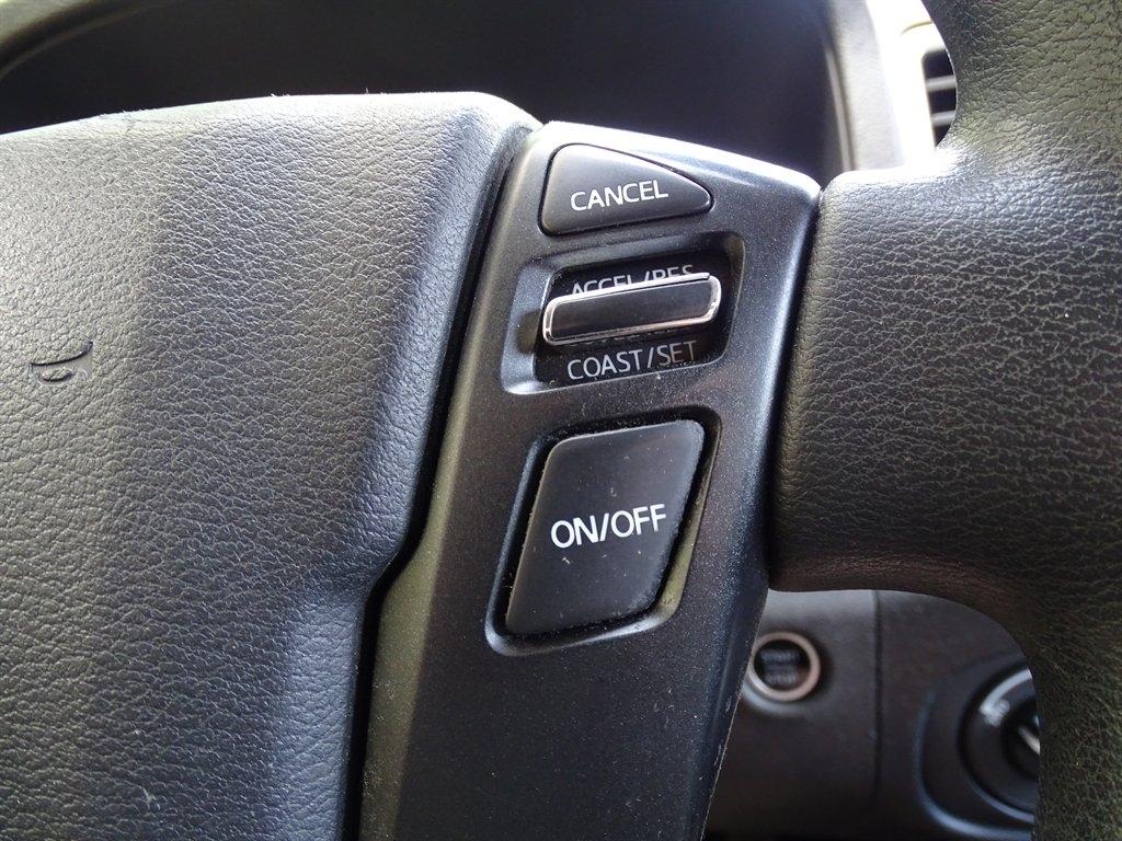 Nissan Frontier SV Crew Cab 4WD 2023