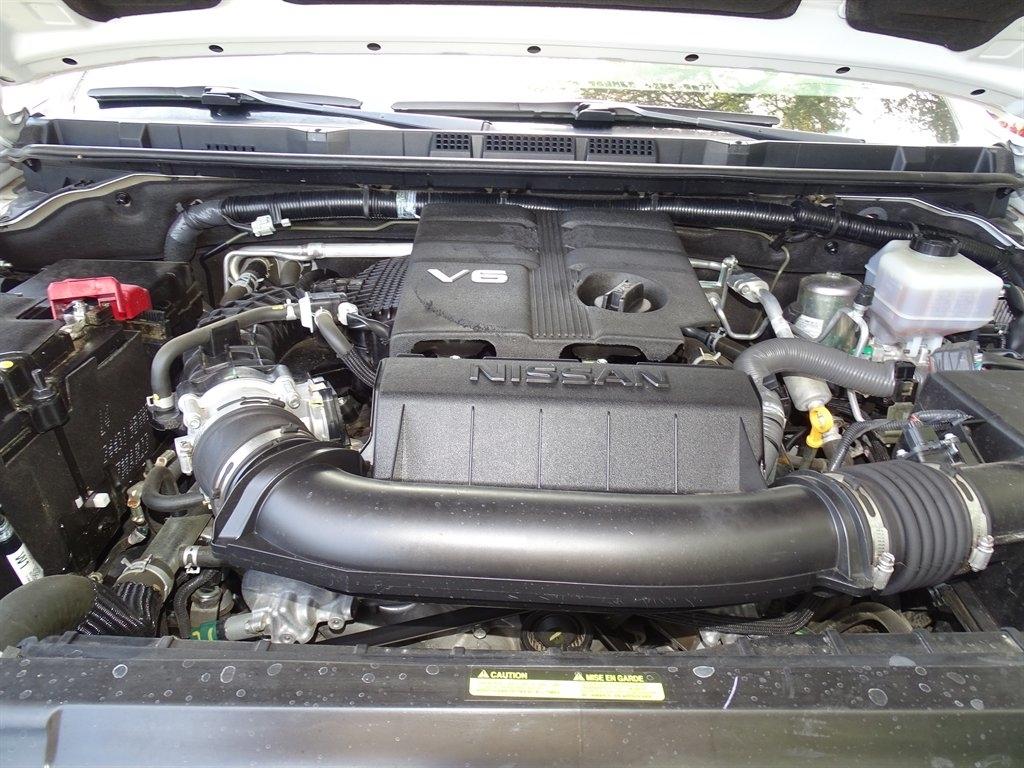 Nissan Frontier SV Crew Cab 4WD 2023