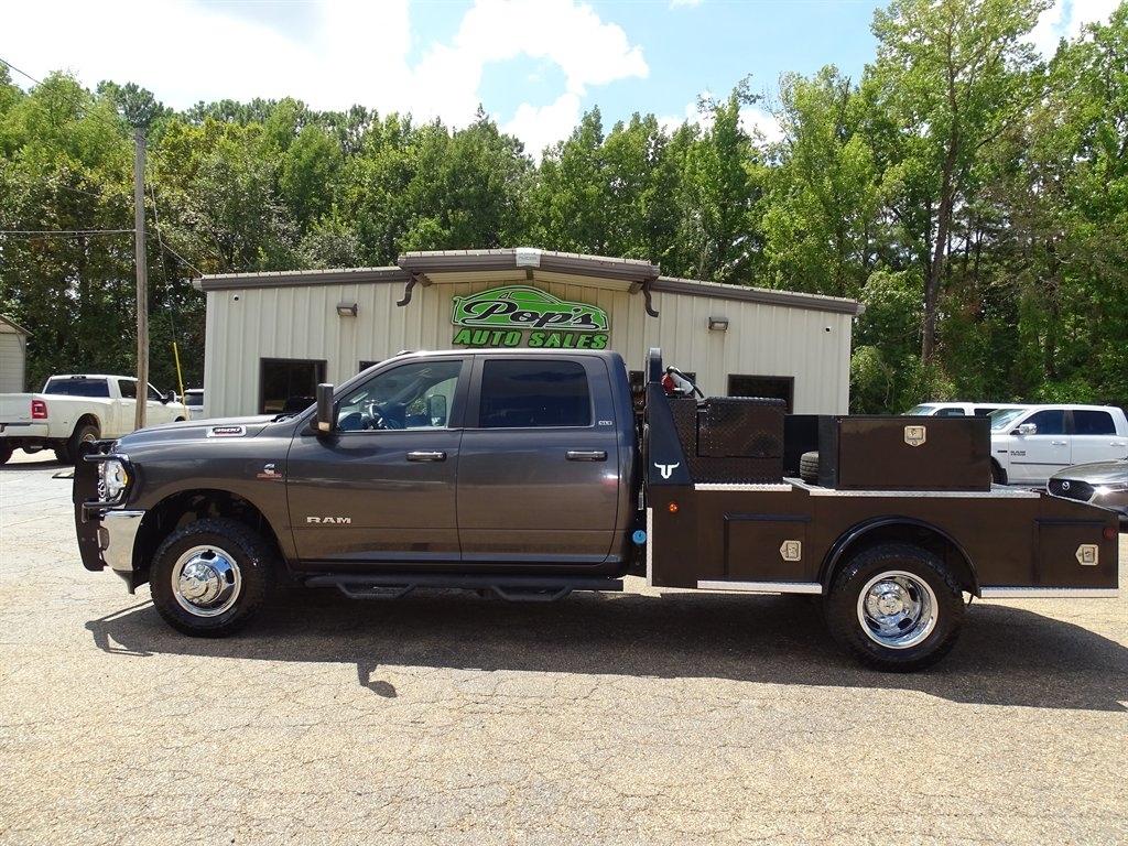RAM 3500 Crew Cab 4WD DRW 2021