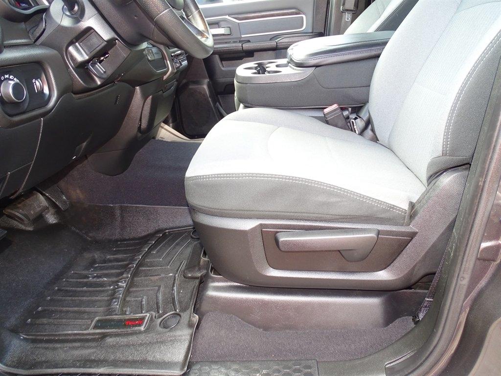 RAM 3500 Crew Cab 4WD DRW 2021