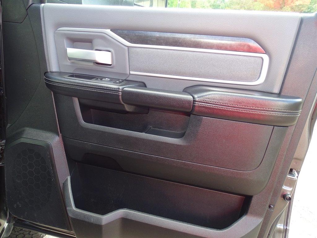 RAM 3500 Crew Cab 4WD DRW 2021