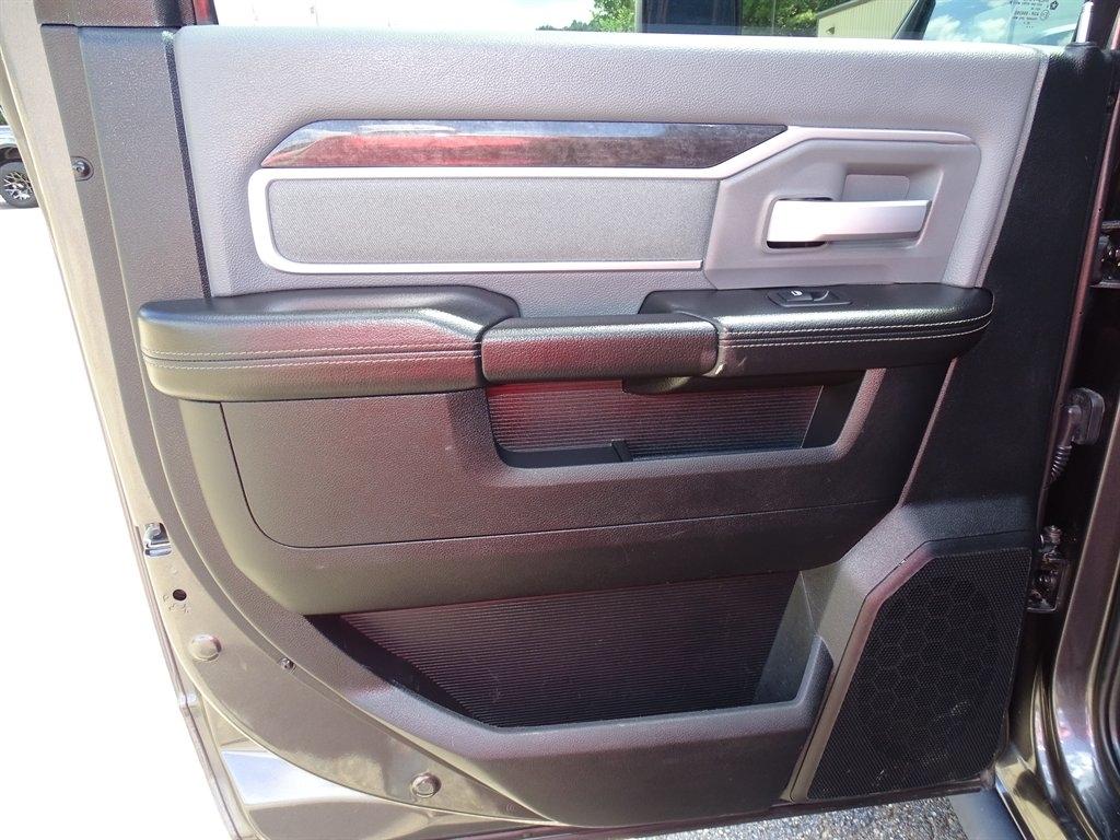 RAM 3500 Crew Cab 4WD DRW 2021