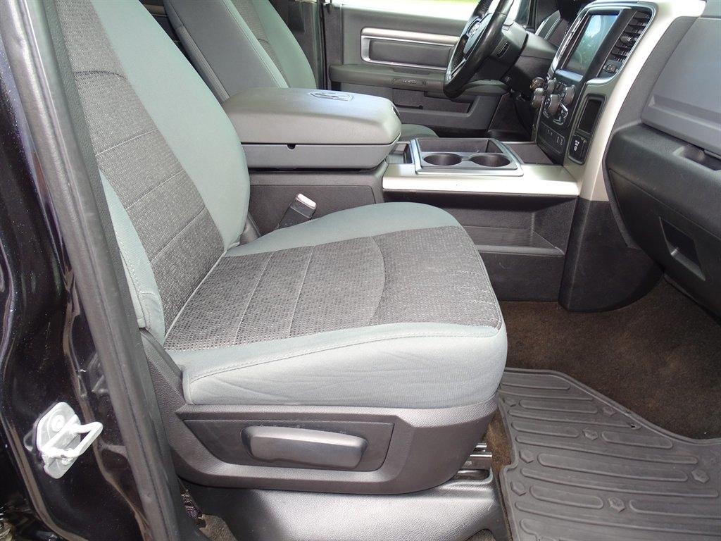 RAM 1500 SLT Crew Cab SWB 2WD 2015