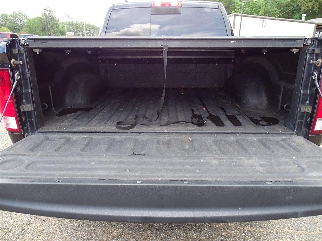 RAM 1500 SLT Crew Cab SWB 2WD 2015