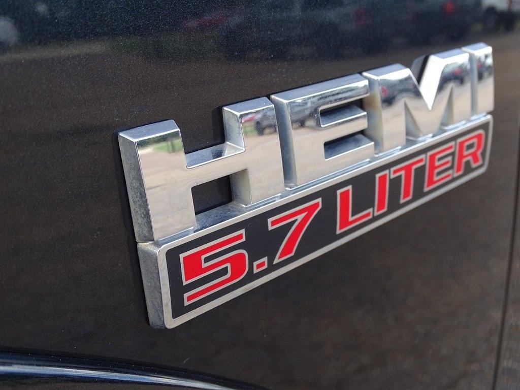 RAM 1500 SLT Crew Cab SWB 2WD 2015