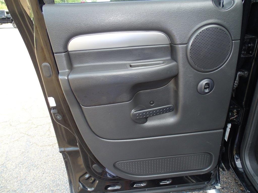 Dodge Ram 3500 Laramie Quad Cab Long Bed 4WD 2005