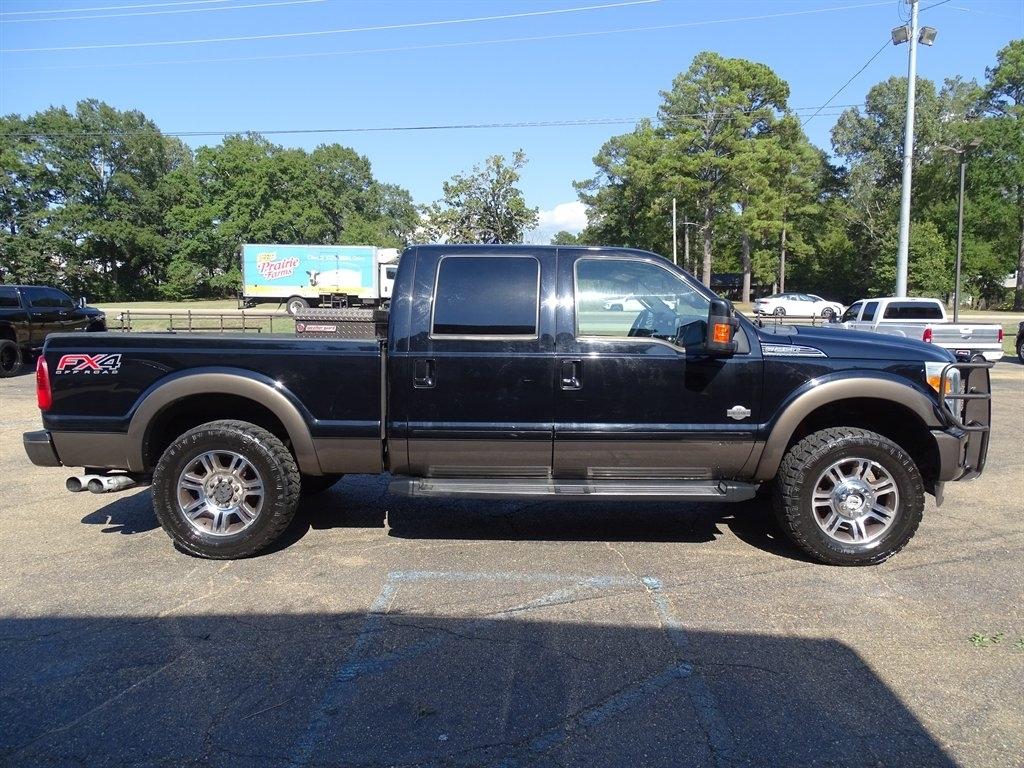 Ford F-250 SD Lariat Crew Cab 4WD 2016