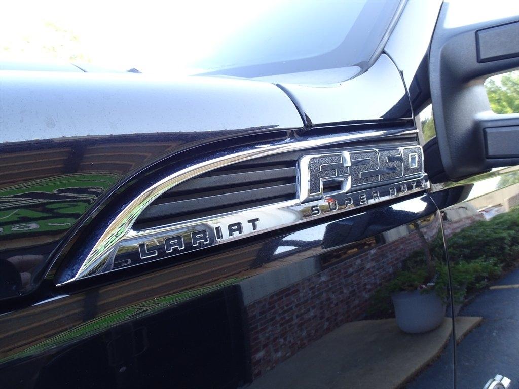 Ford F-250 SD Lariat Crew Cab 4WD 2016