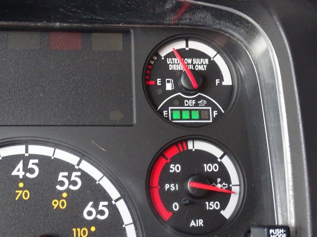 Freightliner M2 106  2014