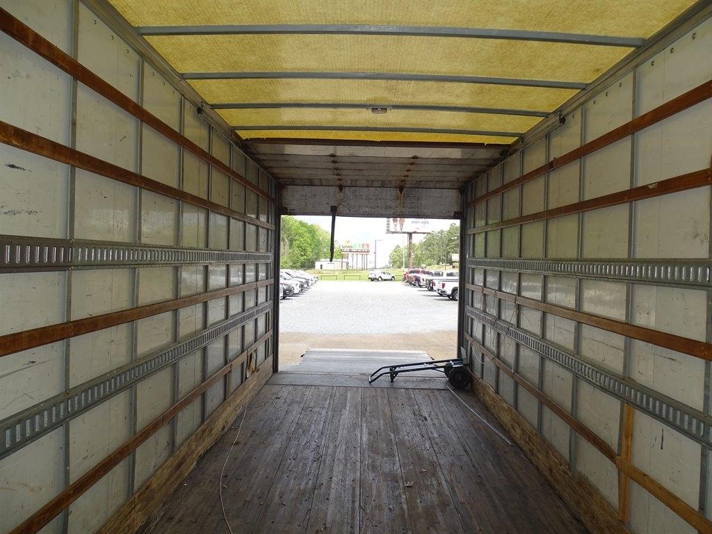 Freightliner M2 106  2014
