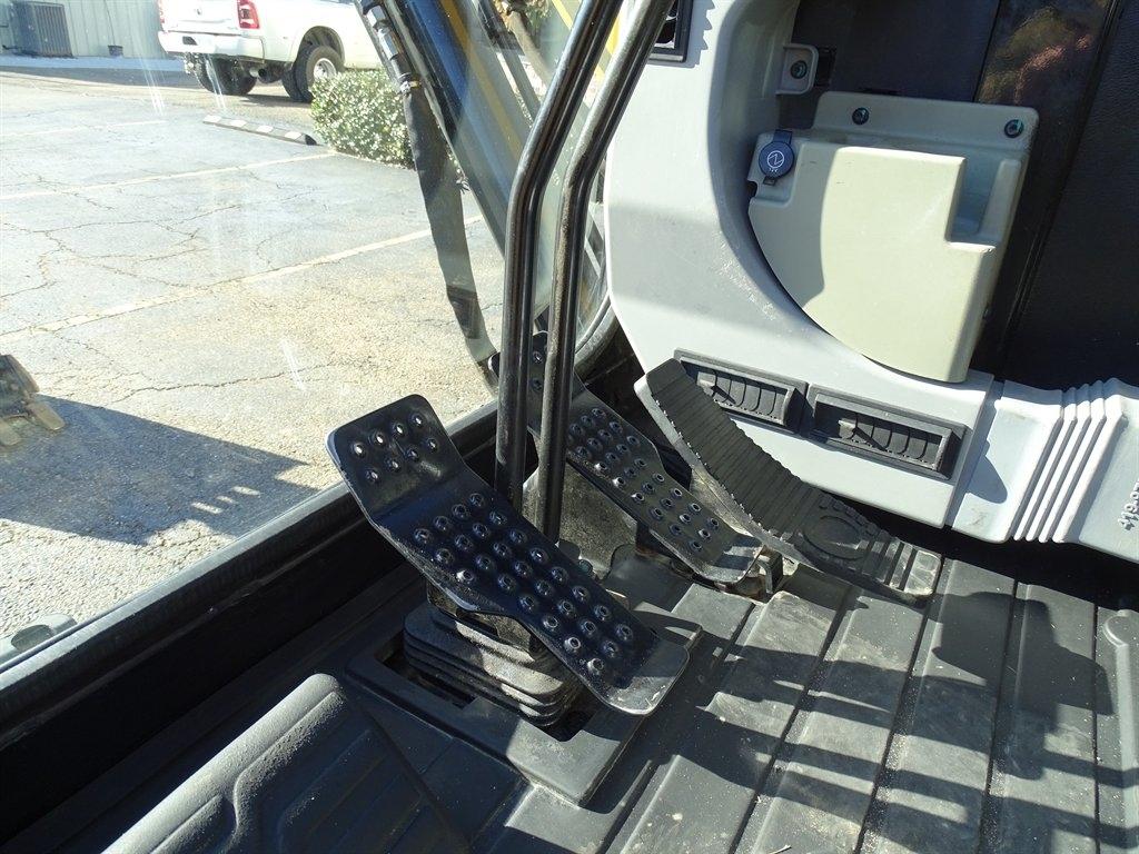 Caterpillar Mini Excavator  2021