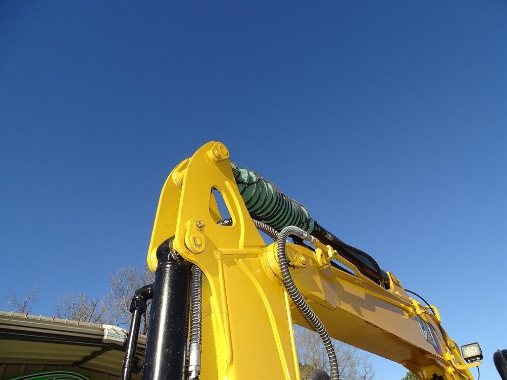 Caterpillar Mini Excavator  2021
