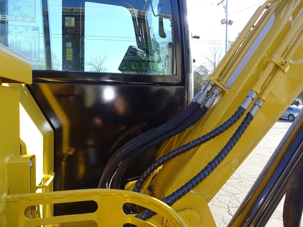 Caterpillar Mini Excavator  2021