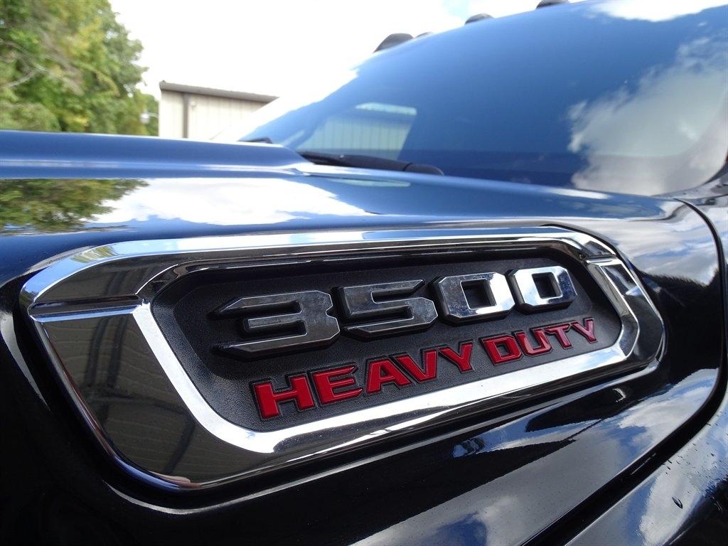 RAM 3500 Laramie Crew Cab LWB 4WD DRW 2019