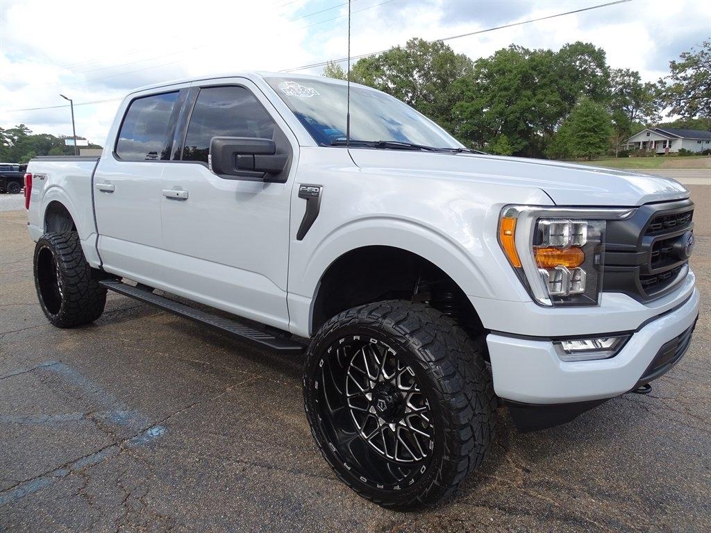 Ford F-150 XLT SuperCrew 5.5-ft. Bed 4WD 2022