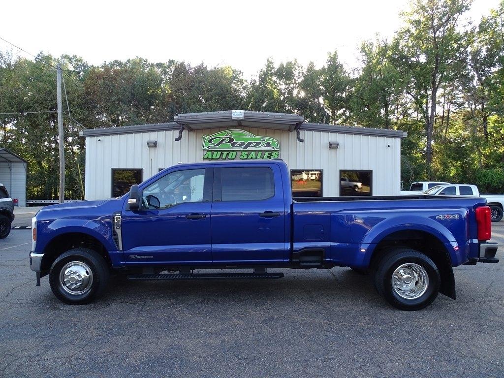 Ford F-350 SD XLT Crew Cab Long Bed DRW 4WD 2026
